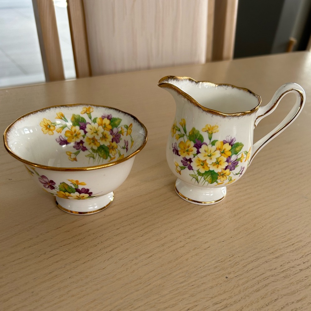 Vintage Royal Albert Creamer and Sugar Bowl